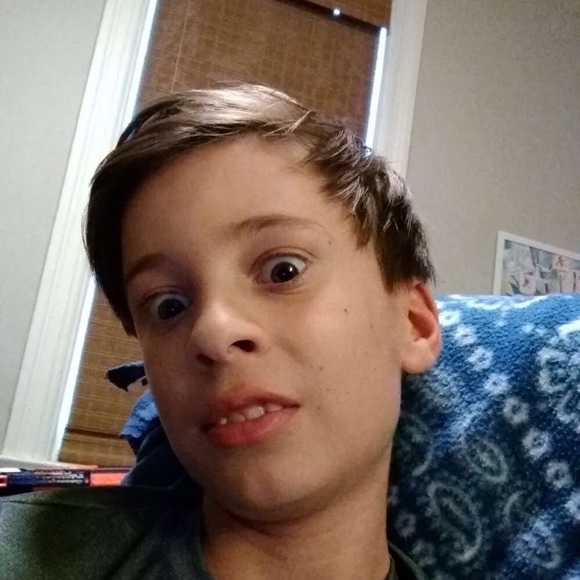 Meet your Posher, Max - Picture 1 of 1